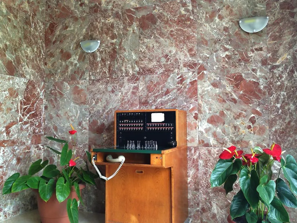 Hotel Carmen Teresa Torremolinos 3*,  İspanya