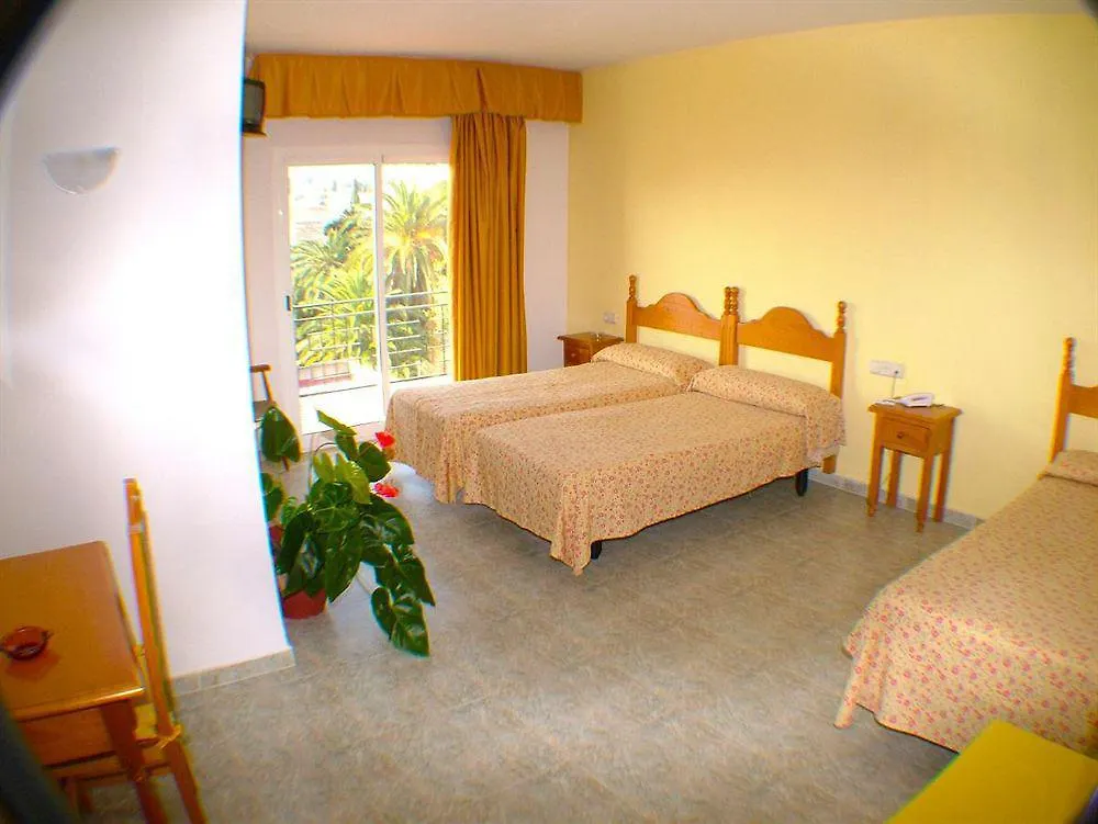 Hotel Carmen Teresa Torremolinos Spanje